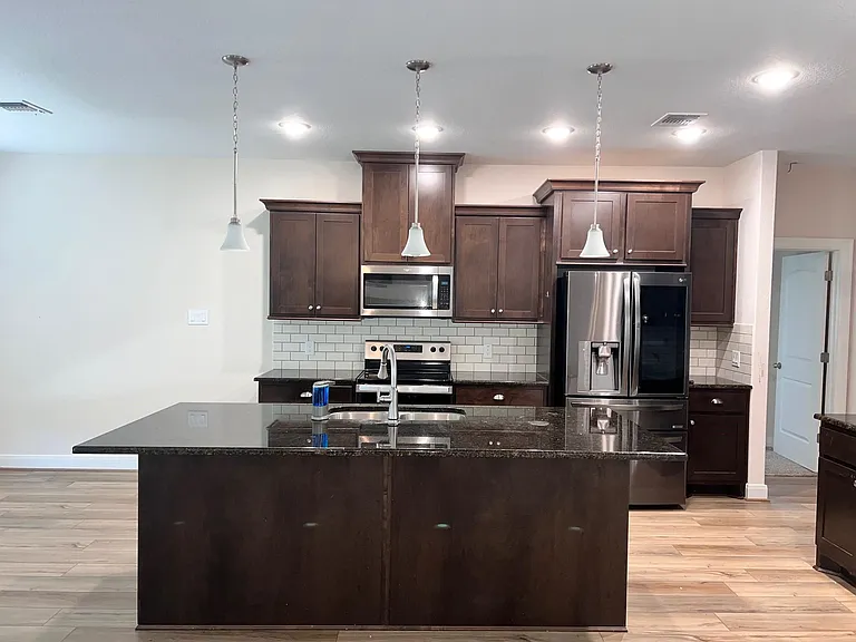 2502 Majestic Oaks Ct — Photo 16