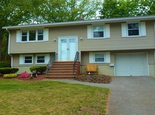 3 Terri Rd, Peabody, MA 01960