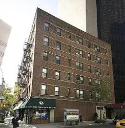 242 East 38th Street in Murray Hill