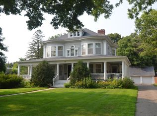 112 6th St NW APT 4, Faribault, MN 55021