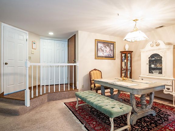 4th image of 719 S Lake Shore Dr Unit 9E