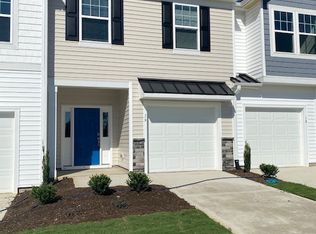 16 Bluebottle St, Angier, NC 27501