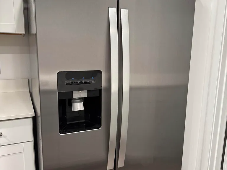 S 730 W — Photo 7