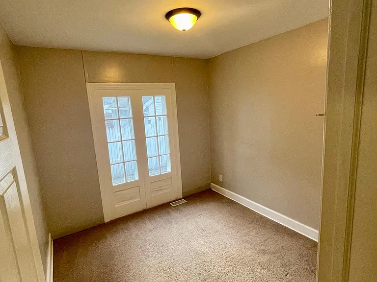 1228 Berdan Ave #LOWER — Photo 7