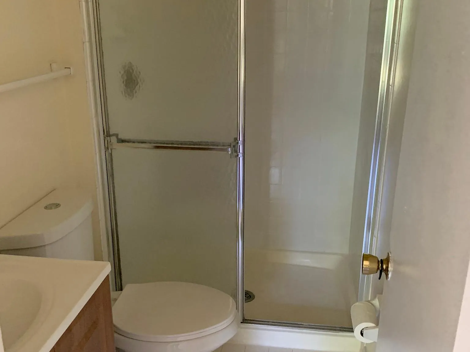 3 bed, 2208 sqft, $2,750 — Photo 3