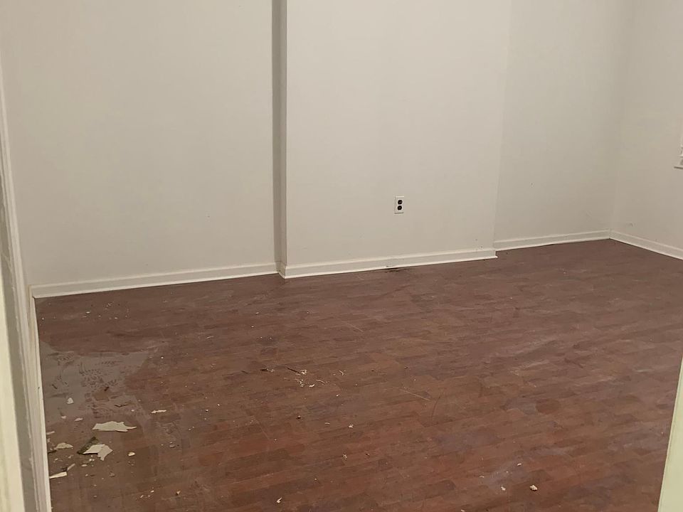 2nd image of 100 Wilkinson Avenue Level #2