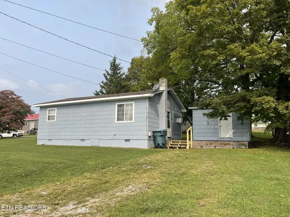 141 Dogwood St, Crossville, TN 38555