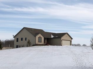 875 S Bradley Rd, Charlotte, MI 48813