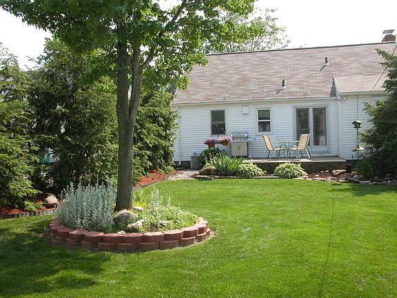 2nd image of 16228 Brinbourne Ave