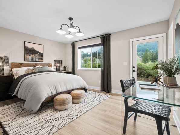1173 Shoreline Way SE, North Bend, WA 98045