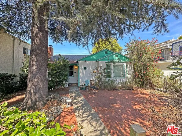 5623 Woodman Ave, Van Nuys, CA 91401