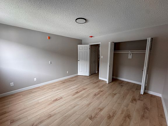 4th image of 9219 111th Ave NW