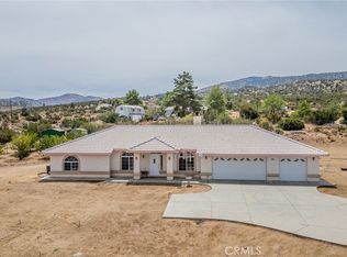 8767 Silver Rock Rd, Pinon Hills, CA 92372
