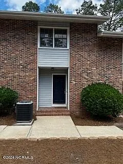 365 W Illinois Ave #14