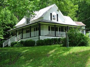 537 Corbin Rd, Franklin, NC 28734
