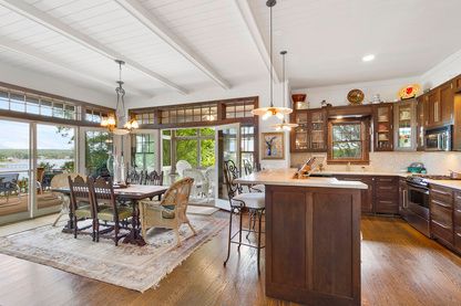  Large Open Great Room and Kitchen