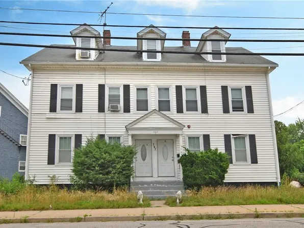 767 Providence St #2B, West Warwick, RI 02893