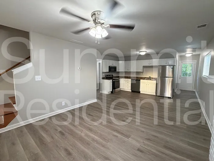 4713 Walnut Grove Ave — Photo 2