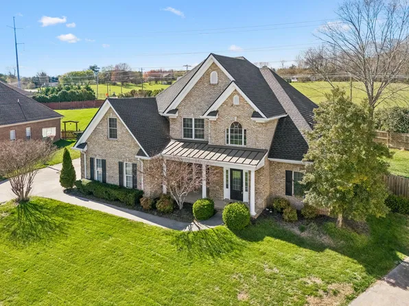 10421 Laurel Pointe Ln, Knoxville, TN 37931