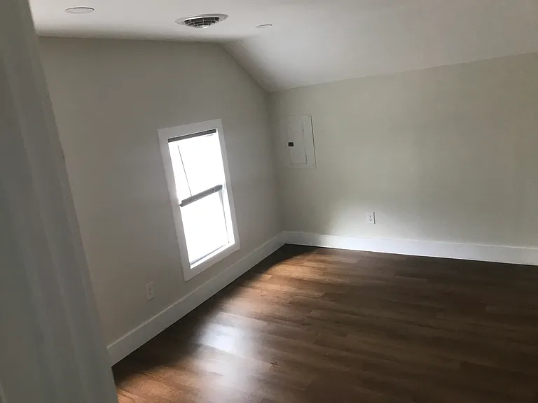 57 Phelps St #2 — Photo 5