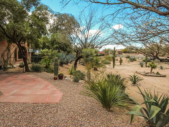 3rd image of 1411 W Placita Las Palmas