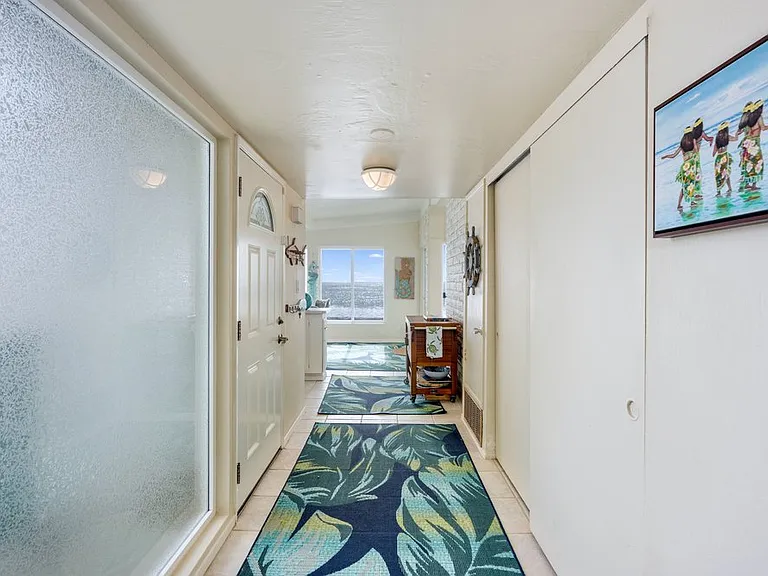 1630 Seacoast Dr #D — Photo 26