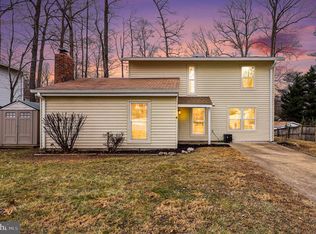 6214 Garretson St, Burke, VA 22015