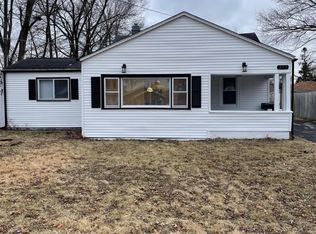 313 Grand Blvd, Loves Park, IL 61111