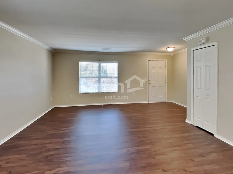 1727 Rustic Arch Way — Photo 8