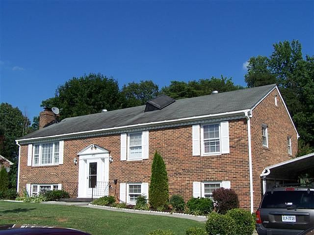 2nd image of 452 Westridge Cir