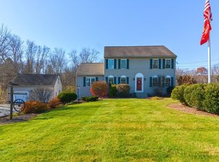 77 Old Webster Rd, Oxford, MA 01540