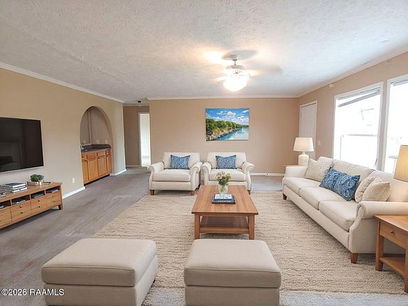 2nd image of 104 Schoeffler Rd