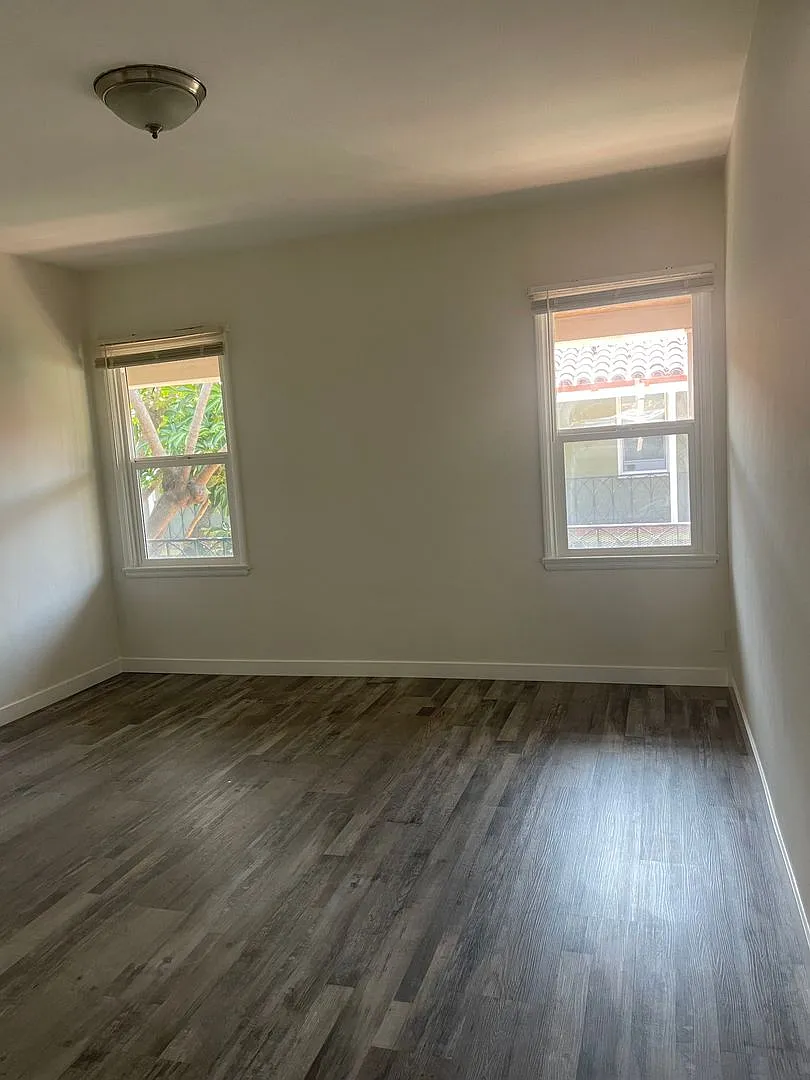 4. 2459 Cedar — Photo 4