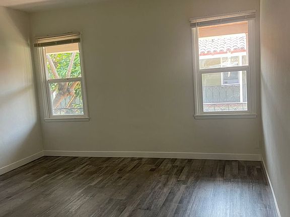 4th image of 2459 Cedar Ave APT 7