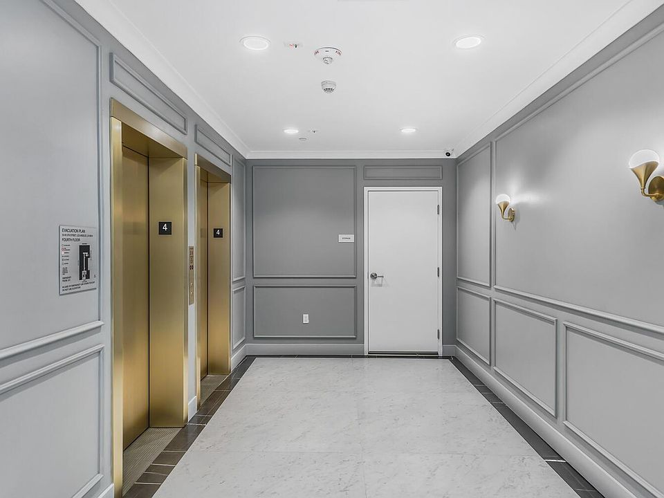 1st image of 601 S Broadway #401