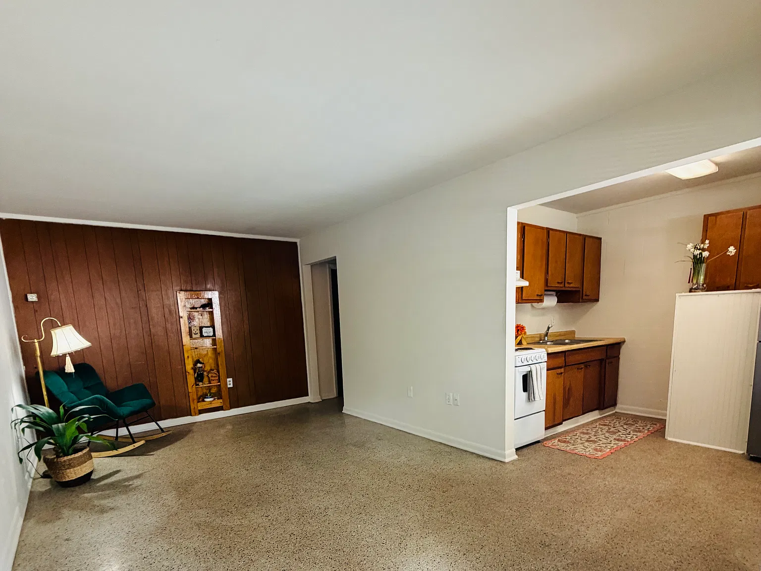 1 bed, 550 sqft, $925 — Photo 3