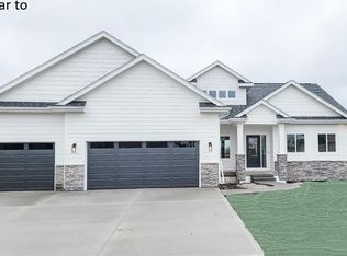 3136 NW Prescott Ct, Grimes, IA 50111