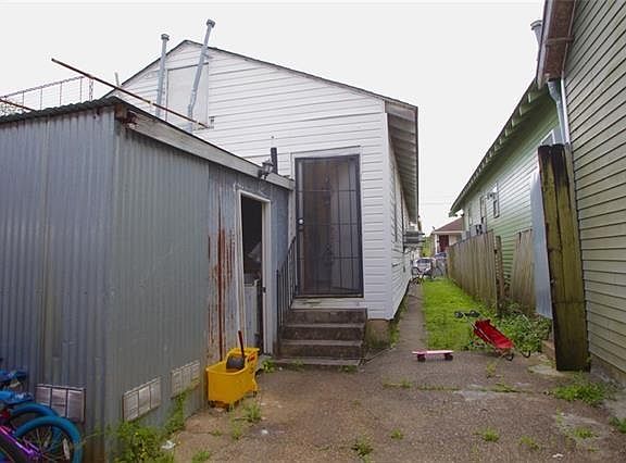 4th image of 1004-1006 Gordon St
