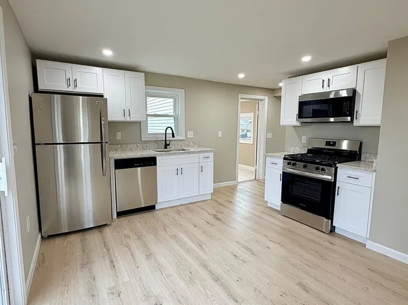 57 Washington Street, Seabrook, NH 03874
