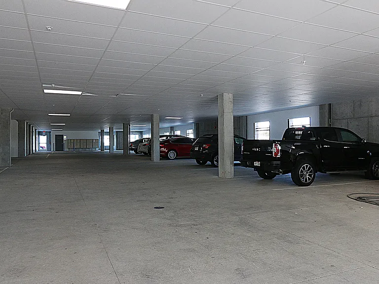 Nichol Flats — Photo 18