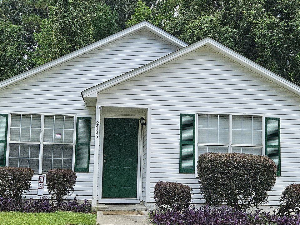 1st image of 2725 Oak Park Ct