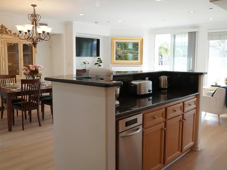 4354 Tradewinds Dr — Photo 10