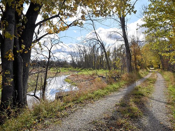 4th image of W2951 Monroe Rd