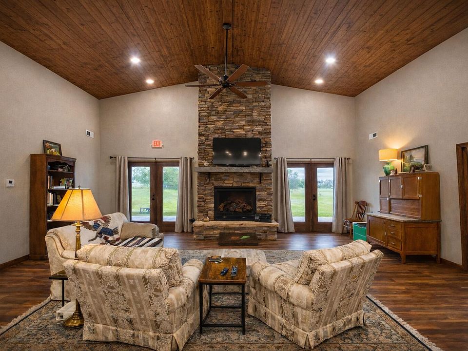 2nd image of 16409 Fir Road