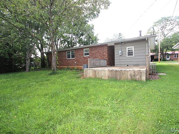 3rd image of 408 7th St