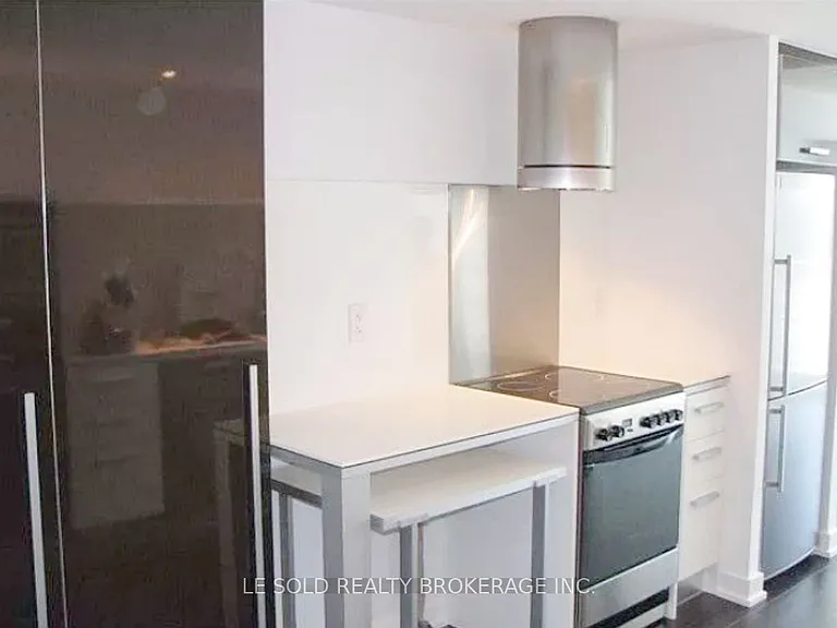 38 Dan Leckie Way #1205 — Photo 11