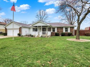 6958 W Brier Creek Dr, New Palestine, IN