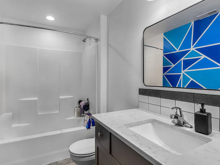 4476 SW Salmon Pl — Photo 23
