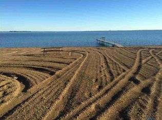 2245 Twin Lakes Rd, Lake Preston, SD 57249