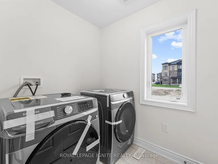 70 Thule St — Photo 37